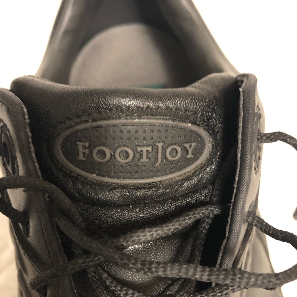 Men’s Footjoy golf cleats, size 8 medium - Picture 4 of 4